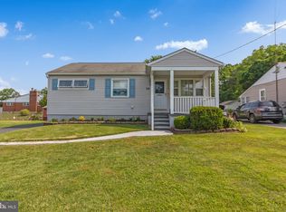 712 Essex Ave, Essex, MD 21221