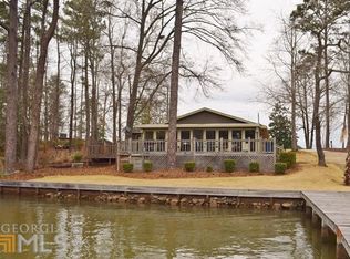 322 Lakeshore Dr S, Hamilton, GA 31811