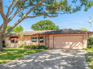 5912 7th Avenue Dr W, Bradenton, FL 34209