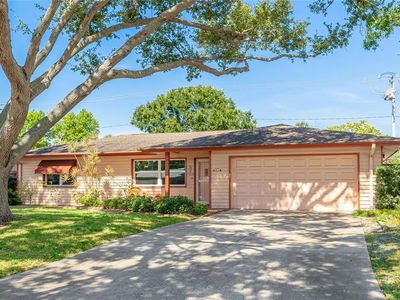 5912 7th Avenue Dr W, Bradenton, FL, 34209