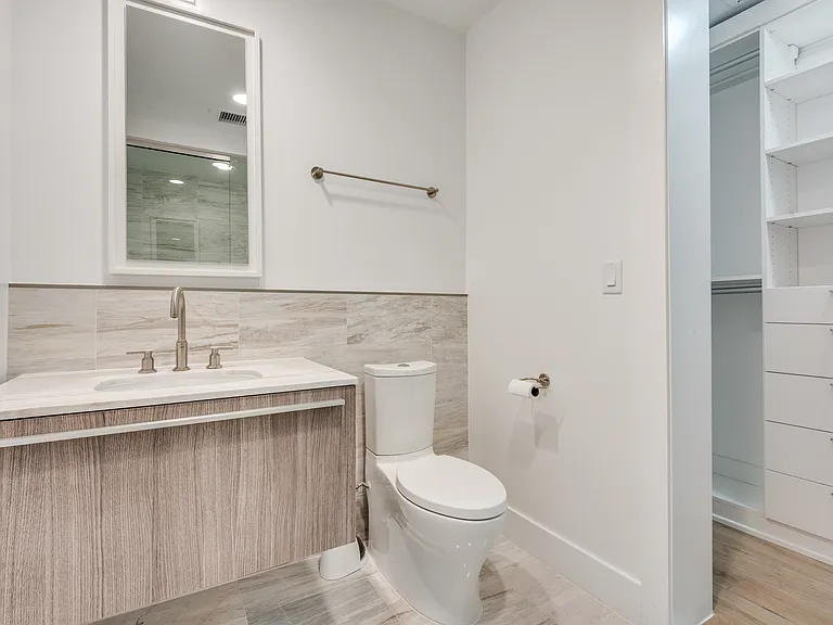 3130 N Harwood St #2606 — Photo 11
