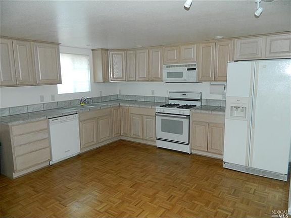 4th image of 118 Los Altos Pl