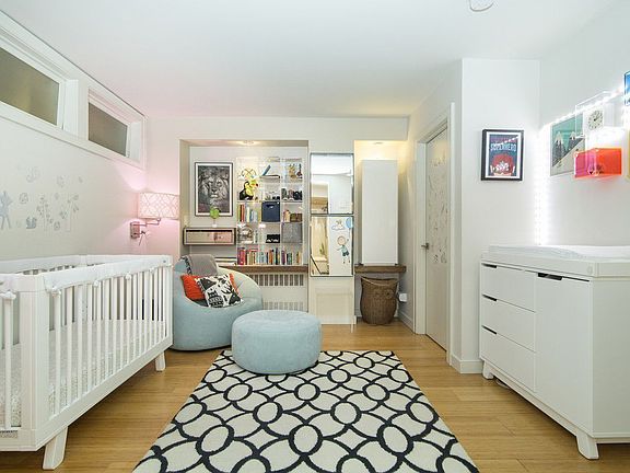 4th image of 142 E 16th St #6AB