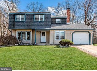 54 Spring Hill Dr, Laurel Springs, NJ 08021