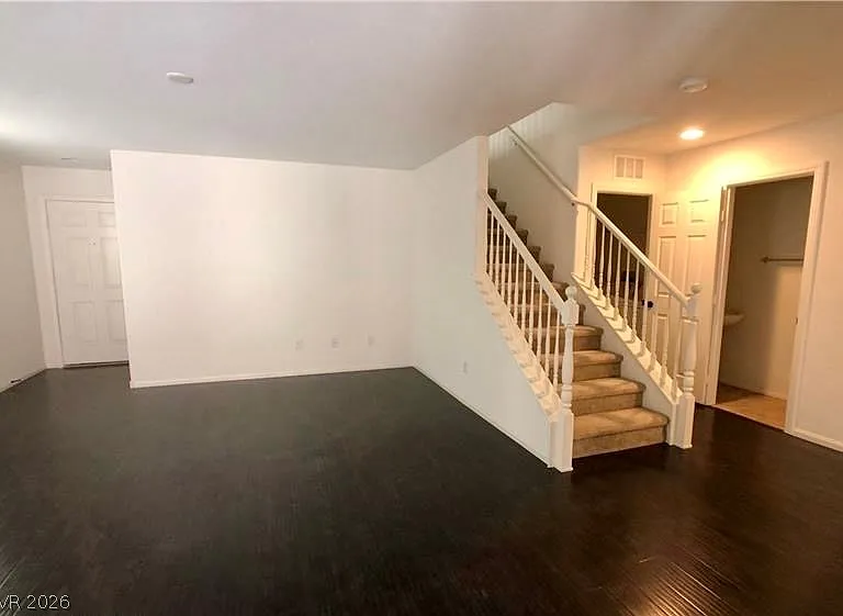 10633 Upper Laurel St — Photo 9