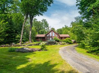 344 Bluebrook Rd, West Dover, VT 05356
