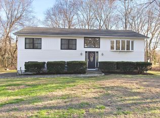 15 Royal Pine Dr, Danbury, CT 06811