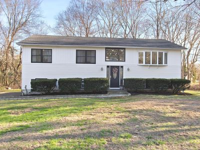 15 Royal Pine Drive, Danbury, CT, 06811