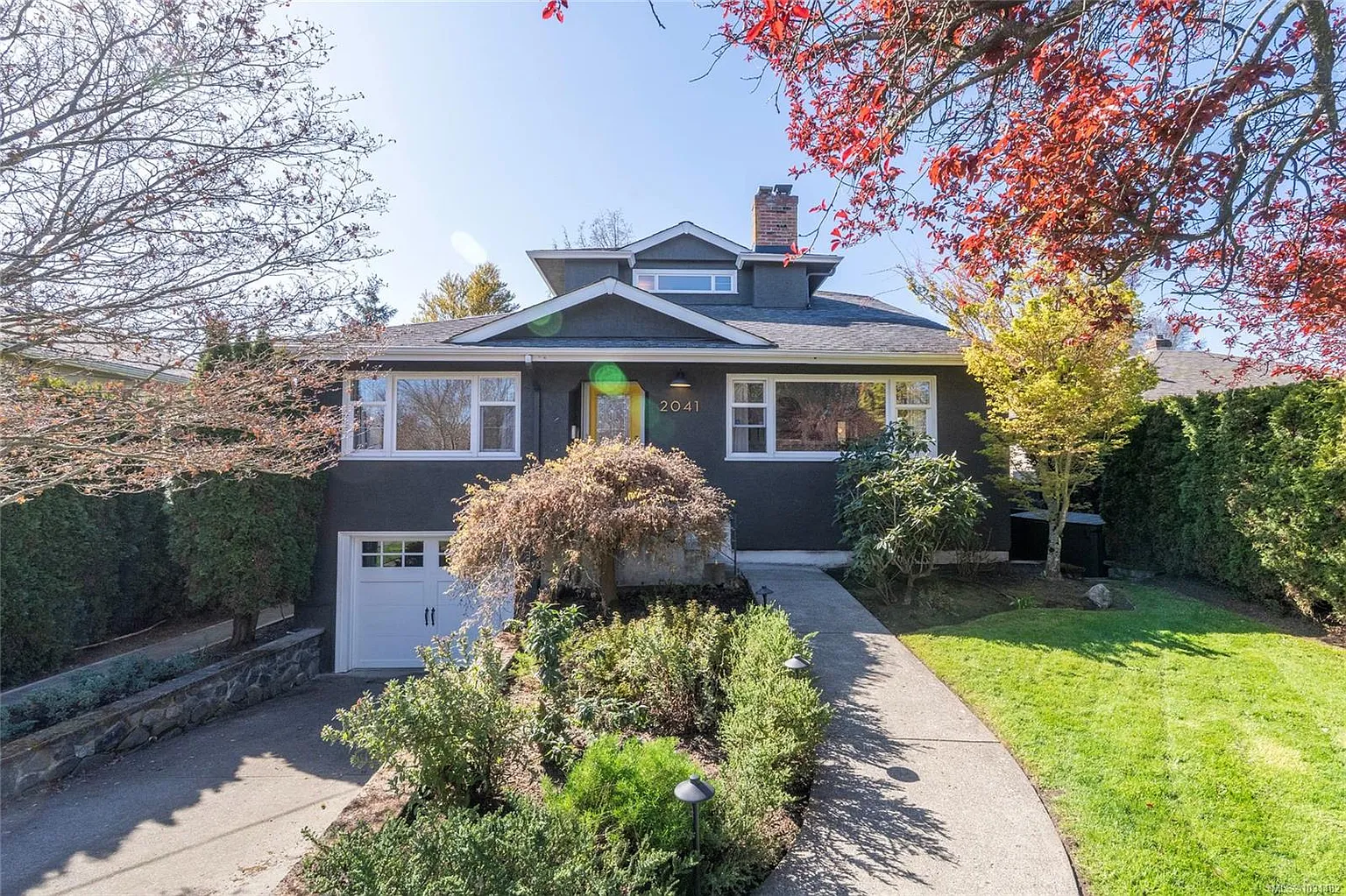 2041 Carnarvon St photo 1