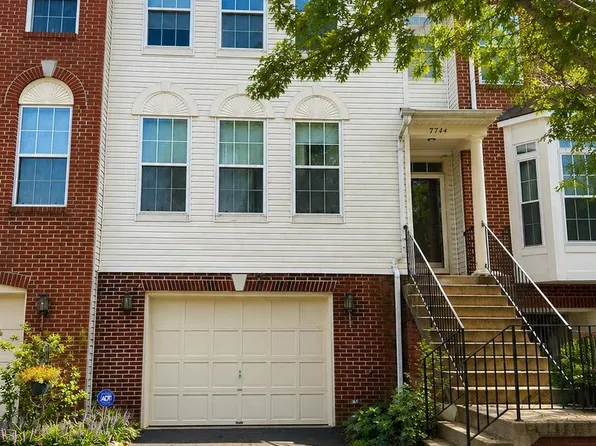 7741 Duvall Parish Ln, Alexandria, VA 22315