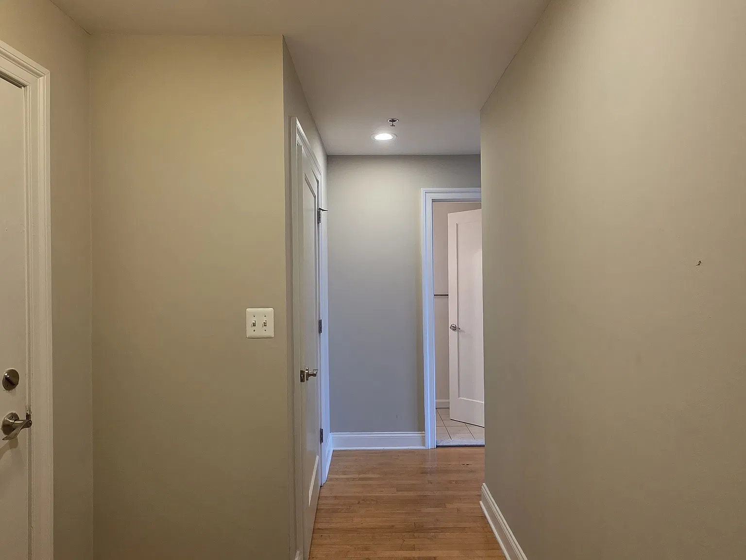 2 bed, 2.5 bath, 1372 sqft, $3,535 — Photo 3