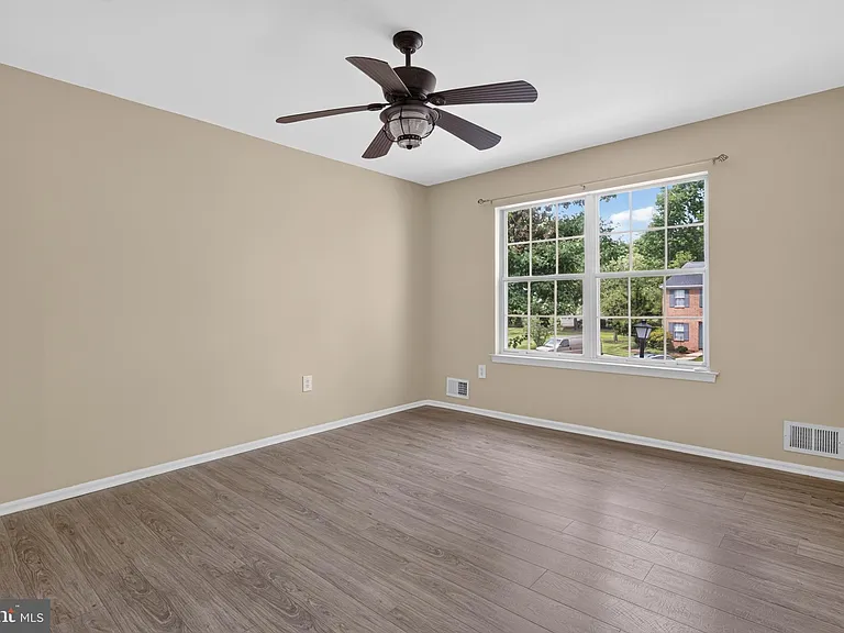 18 Quince Ct — Photo 9
