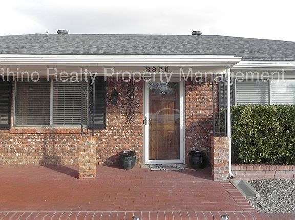 3rd image of 3830 Camino Capistrano NE