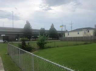 Huey P Long Ave, Gretna, LA 70053