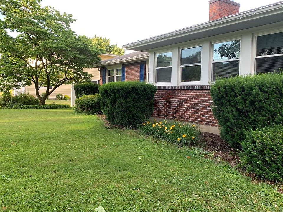 1st image of 40 Glendale Dr