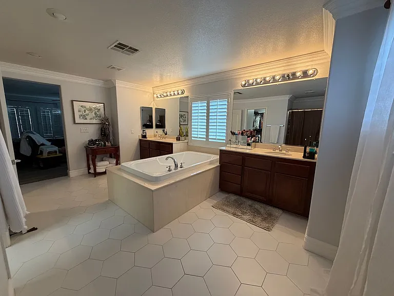 4104 Freel Peak Ct — Photo 14