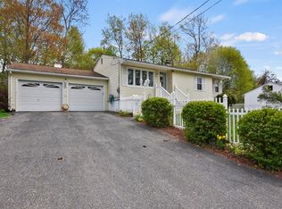 47 Wildwood Dr, Fitchburg, MA 01420
