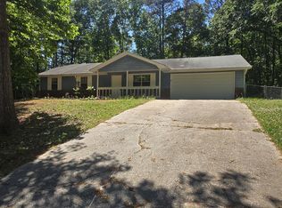 125 E Country Woods Dr, Covington, GA 30016