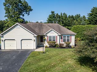 4 Native Dancer Ln, Saratoga Springs, NY 12866