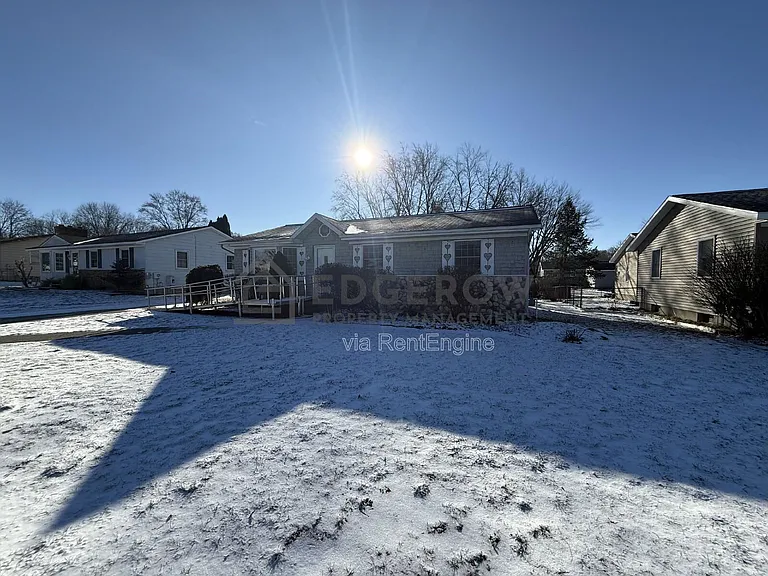 2540 Ancient Dr SW — Photo 2