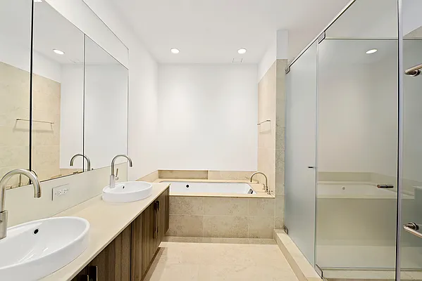 Rented by Compass | media 13