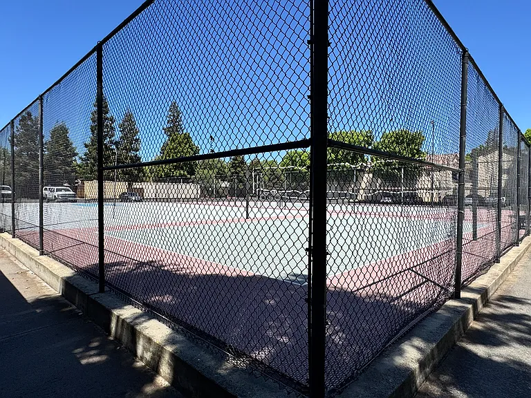 Tennis & Pickleball
