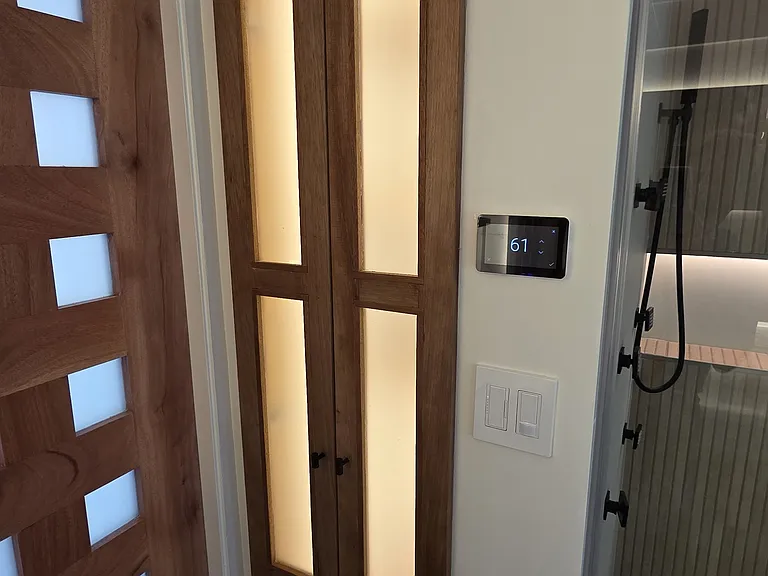 237 N Almenar Dr — Photo 23