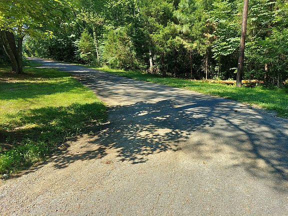 3rd image of 0 Valley Oak Dr