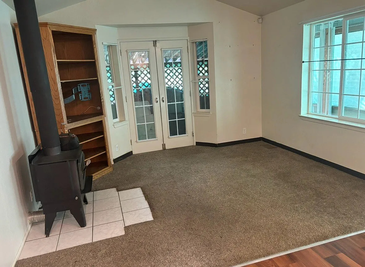 2 bed, 784 sqft, $1,550 — Photo 3