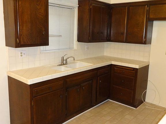 3rd image of 2300 Larch St APT C