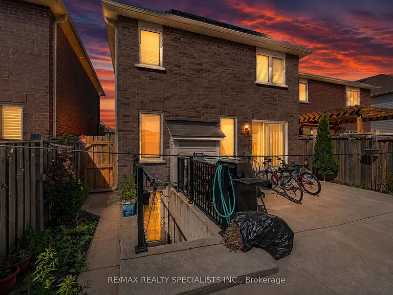 47 Robert Parkinson Dr — Photo 27