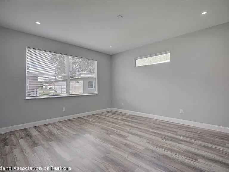 2545 N Odessa Rd — Photo 11
