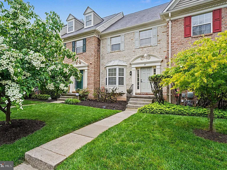 20 Culmore Ct — Photo 1
