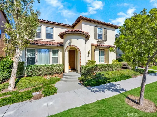 222 Barnes Rd, Tustin, CA 92782