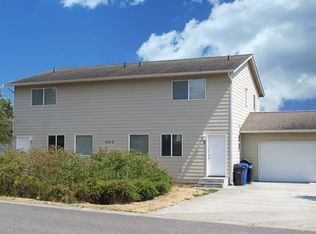 1448 NW Elwha St #1, Oak Harbor, WA 98277