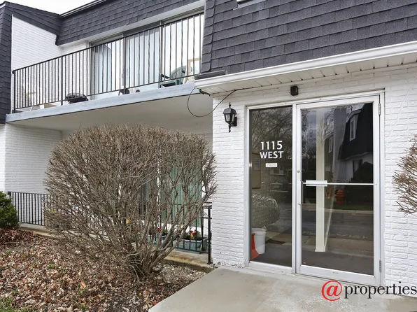 1115 Royal Street George Dr #104, Naperville, IL 60563