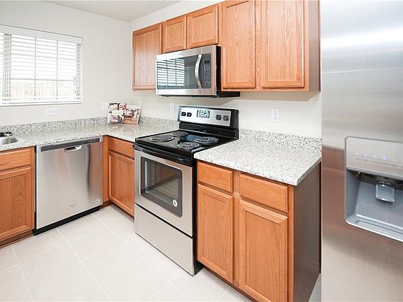 5th image of 156 Pinto Dr