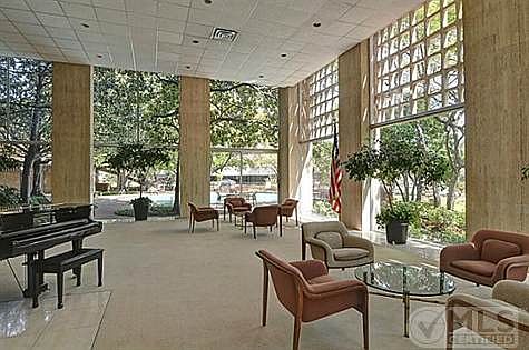 4th image of 3525 Turtle Creek Blvd APT 10D