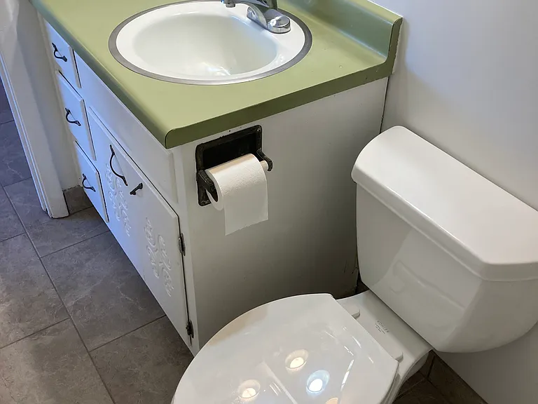 421 Alcazar St SE #2 — Photo 14