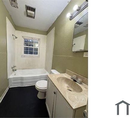 5th image of 7801 Vienna Ave
