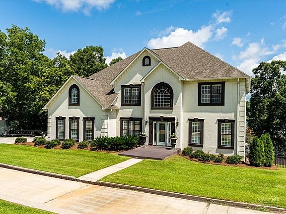4th image of 159 Waters Edge Dr