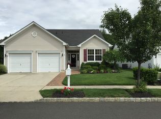 6 Starling Ct, West Deptford, NJ 08086