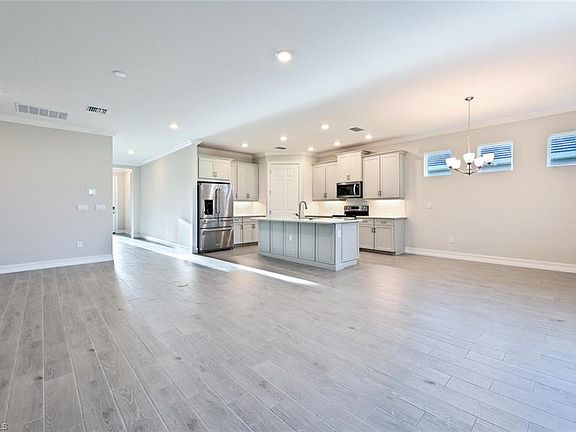 4th image of 28008 SANIBEL SANDS ST