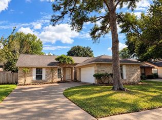 15315 Meadow Village Dr, Houston, TX 77095