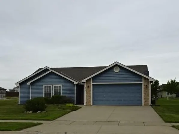 334 W 26th Ln, Eudora, KS 66025
