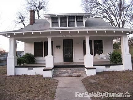 Front View
						:
						Nice large front porch