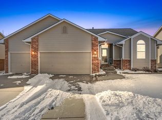 441 E Arapaho St, Kechi, KS 67067