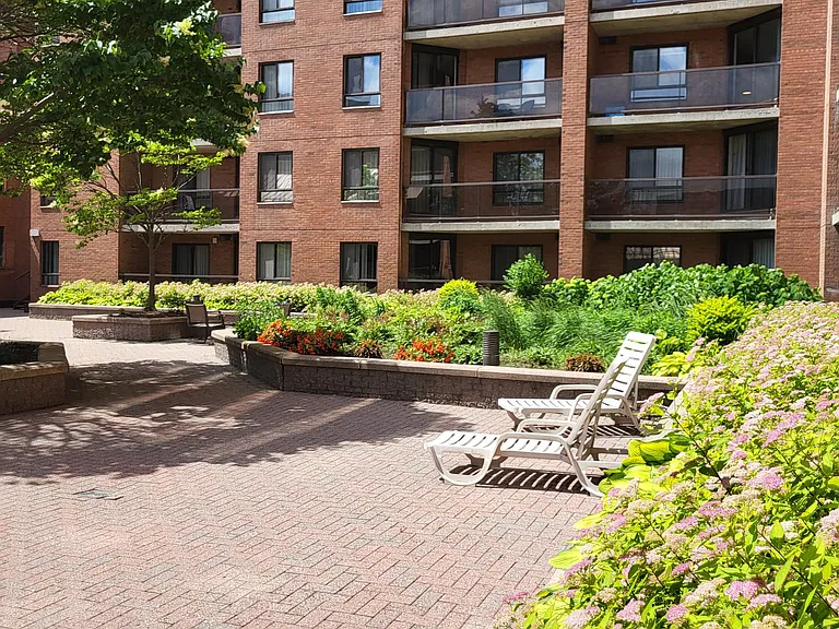 130 Besserer St #1810 — Photo 23
