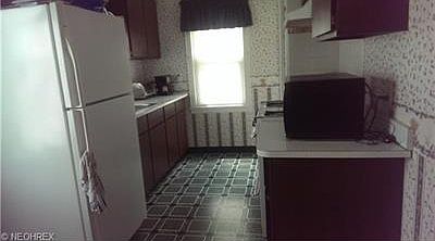 5th image of 413 Hayes Ave