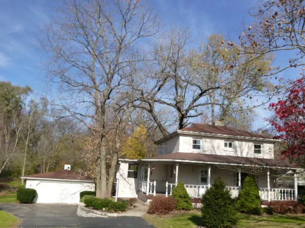 6903 W Farmington Rd, Peoria, IL 61604
